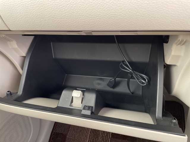 スズキ ラパン S 愛知県 2017(平29)年 0.3万km コフレピンクパールメタリック/ホワイト2トーンルーフ SDナビ/シートヒーター/HIDライト/オートライト/ドライブレコーダー/衝突軽減システム/フルセグ/CD DVD/Bluetooth/ステアリングスイッチ/スマートキー/プッシュスタート