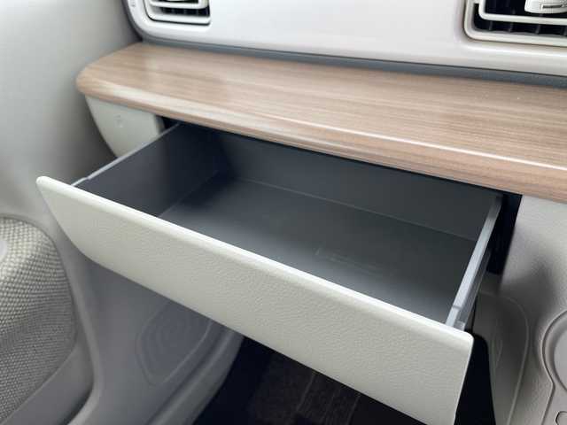 スズキ ラパン S 愛知県 2017(平29)年 0.3万km コフレピンクパールメタリック/ホワイト2トーンルーフ SDナビ/シートヒーター/HIDライト/オートライト/ドライブレコーダー/衝突軽減システム/フルセグ/CD DVD/Bluetooth/ステアリングスイッチ/スマートキー/プッシュスタート