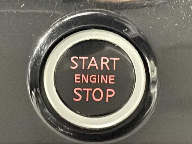 日産 セレナ ハイウェイスターVセレクションⅡ 沖縄県 2019(平31)年 6.9万km マルーンレッド 2トーン 県外仕入れ/禁煙車/純正9インチナビ/【CD/DVD/フルセグTV/BT】/プロパイロット/干す前方/アラウンドビューモニター/11インチ純正フリップダウンモニター/ETC/デジタルインナーミラー/両側パワースライドドア/ハンズフリーオートスライドドア/衝突被害軽減ブレーキ/前後コーナーセンサー/レーンキープアシスト/オートハイビーム/純正LEDヘッドライト/オートライト/16インチ純正アルミ/スマートキー