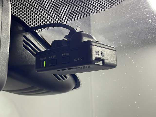 日産 セレナ ハイウェイスターVセレクションⅡ 沖縄県 2019(平31)年 6.9万km マルーンレッド 2トーン 県外仕入れ/禁煙車/純正9インチナビ/【CD/DVD/フルセグTV/BT】/プロパイロット/干す前方/アラウンドビューモニター/11インチ純正フリップダウンモニター/ETC/デジタルインナーミラー/両側パワースライドドア/ハンズフリーオートスライドドア/衝突被害軽減ブレーキ/前後コーナーセンサー/レーンキープアシスト/オートハイビーム/純正LEDヘッドライト/オートライト/16インチ純正アルミ/スマートキー