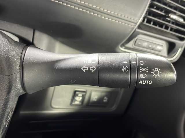 日産 セレナ ハイウェイスターVセレクションⅡ 沖縄県 2019(平31)年 6.9万km マルーンレッド 2トーン 県外仕入れ/禁煙車/純正9インチナビ/【CD/DVD/フルセグTV/BT】/プロパイロット/干す前方/アラウンドビューモニター/11インチ純正フリップダウンモニター/ETC/デジタルインナーミラー/両側パワースライドドア/ハンズフリーオートスライドドア/衝突被害軽減ブレーキ/前後コーナーセンサー/レーンキープアシスト/オートハイビーム/純正LEDヘッドライト/オートライト/16インチ純正アルミ/スマートキー