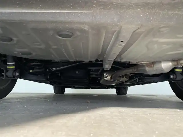 トヨタ ヴォクシー ハイブリッド S－Z 大分県 2023(令5)年 4.5万km アティチュードブラックマイカ 純正ディスプレイオーディオ/CD/DVD/BT/フルセグTV（キャンセラー付き）/純正フリップダウンモニター/ETC2.0 /快適利便パッケージHigh/・ハンズフリースライドドア/・パワーバックドア/・全席シートヒーター/・ステアリングヒーター/・オットマン/電動パーキング/オートブレーキホールド/両側パワースライドドア/トヨタセーフティセンス/ブラインドスポットモニター/クリアランスソナー/ステアリングヒーター/オートハイビーム/LEDヘッドライト/ドライブレコーダー