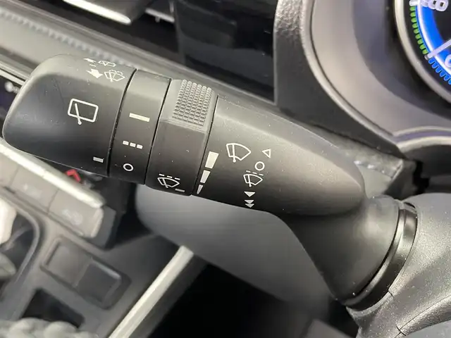 トヨタ ヴォクシー ハイブリッド S－Z 大分県 2023(令5)年 4.5万km アティチュードブラックマイカ 純正ディスプレイオーディオ/CD/DVD/BT/フルセグTV（キャンセラー付き）/純正フリップダウンモニター/ETC2.0 /快適利便パッケージHigh/・ハンズフリースライドドア/・パワーバックドア/・全席シートヒーター/・ステアリングヒーター/・オットマン/電動パーキング/オートブレーキホールド/両側パワースライドドア/トヨタセーフティセンス/ブラインドスポットモニター/クリアランスソナー/ステアリングヒーター/オートハイビーム/LEDヘッドライト/ドライブレコーダー