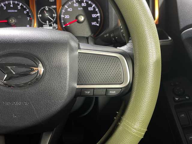 ダイハツ タフト G 神奈川県 2022(令4)年 0.8万km フォレストカーキメタリック ガラスルーフ/純正メモリーナビ【NMZK-W72D】/AM　FM　フルセグ　DVD　CD　USB　SD　Bluetooth/バックカメラ/スマートアシスト/前席シートヒーター/ビルトインETC/ナビ連動前後ドライブレコーダー/革巻ステアリング/ステアリングリモコン/ブレーキホールド/ISOFIX対応/フロアマット/スマートキー×2/保証書/取扱説明書/LEDヘッドライト/フォグランプ/ルーフレール/純正15インチAW/ドアバイザー/先行車発進お知らせ/衝突警報/車線逸脱警報/標識認識/ふらつき警報/謝前逸脱抑制/LKC（レーンキープコントロール）