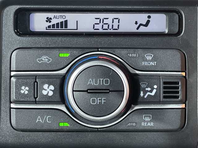 ダイハツ タフト G 神奈川県 2022(令4)年 0.8万km フォレストカーキメタリック ガラスルーフ/純正メモリーナビ【NMZK-W72D】/AM　FM　フルセグ　DVD　CD　USB　SD　Bluetooth/バックカメラ/スマートアシスト/前席シートヒーター/ビルトインETC/ナビ連動前後ドライブレコーダー/革巻ステアリング/ステアリングリモコン/ブレーキホールド/ISOFIX対応/フロアマット/スマートキー×2/保証書/取扱説明書/LEDヘッドライト/フォグランプ/ルーフレール/純正15インチAW/ドアバイザー/先行車発進お知らせ/衝突警報/車線逸脱警報/標識認識/ふらつき警報/謝前逸脱抑制/LKC（レーンキープコントロール）