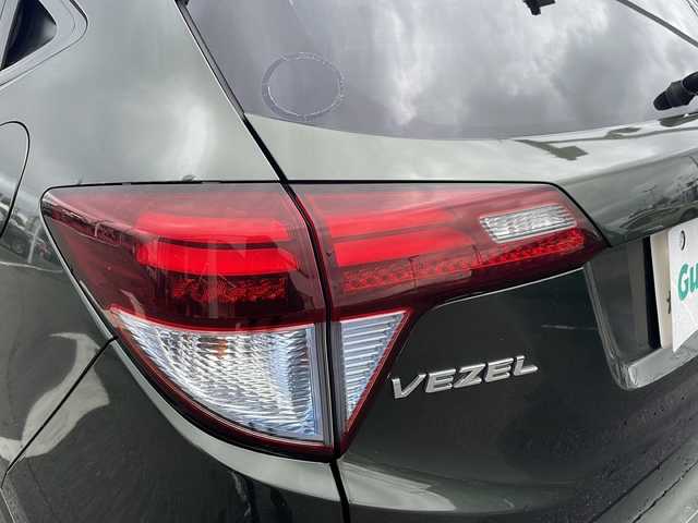 ホンダ ヴェゼル ハイブリッド Z 新潟県 2015(平27)年 8.4万km ミスティックグリーンパール ワンオーナー/純正メモリナビ/(BT/FM/AM/DVD/フルセグTV)/スタッドレスタイヤ積載/バックカメラ/ハーフレザーシート/シートヒーター/パドルシフト/ステアリングスイッチ/ルーフレール/ワイパーデアイサー/ビルトインETC/電格ミラー/取扱説明書/保証書
