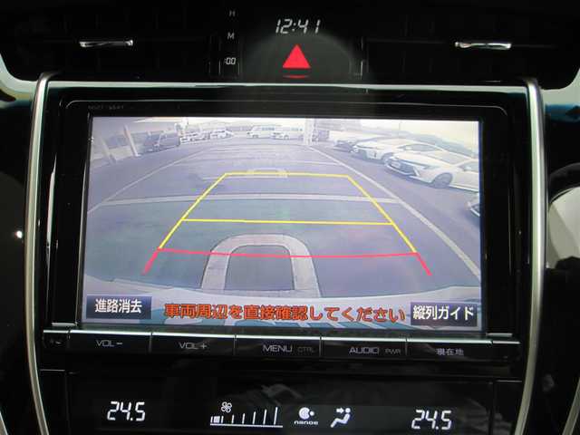 トヨタ ハリアー ハイブリッド プレミアム 千葉県 2016(平28)年 10.2万km ホワイトパールクリスタルシャイン ワンオーナー/4WD/純正9インチナビ、フルセグTV/バックカメラ/ステアリングリモコン/純正オーディオ【DVD/CD/BT/SD】/LEDヘッドライト&LEDフォグランプ/クルーズコントロール/レーンキープアシスト/純正18インチホイール/パワーバックドア/ハーフレザーシート/運転席パワーシート/社外前後ドライブレコーダー/純正ビルドインETC、スペアキー/取扱説明書/ナビ取扱説明書/新車時保証書/車検時整備記録簿(H31/R3/R5/R7)