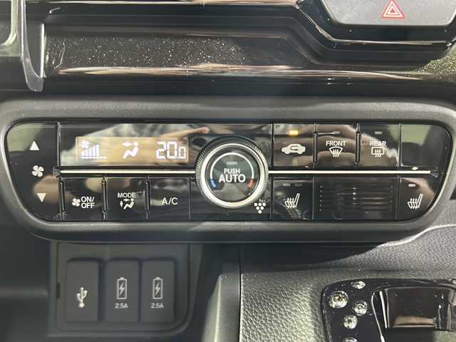 ホンダ Ｎ ＢＯＸ カスタム G L ターボ ホンダセンシング 福岡県 2020(令2)年 5.4万km プレミアムベルベットパープル・パール 両側パワースライドドア　/衝突軽減ブレーキ　/横滑り防止装置　/レーンキープアシスト　/レーダークルーズコントロール　/後方コーナーセンサー　/純正SDナビ　Bluetooth　フルセグTV/シートヒーター　/ビルドインETC/プッシュスタートボタン　/スマートキー　/スペアキー１本/純正フロアマット/純正アルミホイル/ABS/盗難防止装置