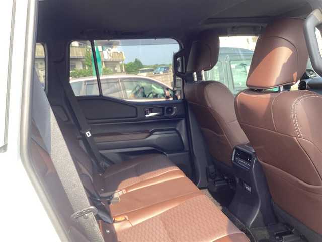 トヨタ ランドクルーザー ２５０ ZX 千葉県 2024(令6)年 0.3万km パール 純正ナビゲーション/bluetooth/TV/マルチテレインモニター/12.3インチディスプレイオーディオプラス/JBLプレミアムサウンドシステム/opヒッチメンバー/ベンチレーション機能つき快適温熱シート/D/N2列目シート/トヨタチームメイト/ETC2.0