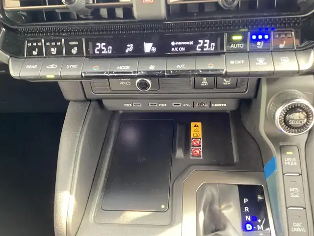 トヨタ ランドクルーザー ２５０ ZX 千葉県 2024(令6)年 0.3万km パール 純正ナビゲーション/bluetooth/TV/マルチテレインモニター/12.3インチディスプレイオーディオプラス/JBLプレミアムサウンドシステム/opヒッチメンバー/ベンチレーション機能つき快適温熱シート/D/N2列目シート/トヨタチームメイト/ETC2.0