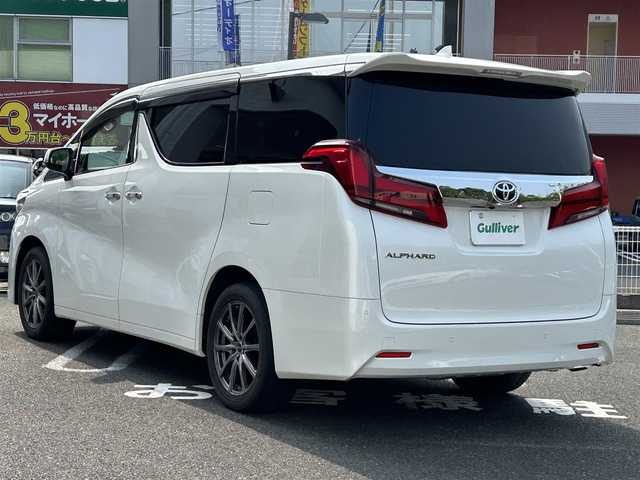 トヨタ アルファード X 長崎県 2021(令3)年 6.5万km ホワイトパールクリスタルシャイン ・プッシュスタート/・純正ディスプレイオーディオ（AM/FM/TV/DVD）/・ブルートゥース/・デジタルインナーミラー/・オートライト/・オートハイビーム/・ハンドルスイッチ/・クルーズコントロール/・ブレーキホールド/・パーキングアシスト/・USB/・AC１００V/・横滑り防止装置/・レーンキープアシスト/・フリップダウンモニター