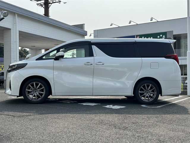 トヨタ アルファード X 長崎県 2021(令3)年 6.5万km ホワイトパールクリスタルシャイン ・プッシュスタート/・純正ディスプレイオーディオ（AM/FM/TV/DVD）/・ブルートゥース/・デジタルインナーミラー/・オートライト/・オートハイビーム/・ハンドルスイッチ/・クルーズコントロール/・ブレーキホールド/・パーキングアシスト/・USB/・AC１００V/・横滑り防止装置/・レーンキープアシスト/・フリップダウンモニター