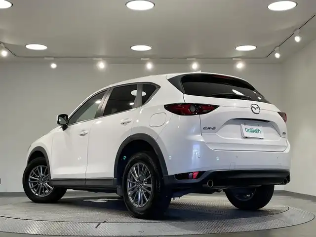 マツダ ＣＸ－５ 20S プロアクティブ 愛知県 2017(平29)年 7万km スノーフレイクホワイトパールマイカ 純正８インチナビ　/（Bluetooth/フルセグTV/AUX/CD・DVD)/ＢＯＳＥサウンド　/ＣＤ／ＤＶＤ再生　/レーダークルーズコントロール　/衝突軽減ブレーキ　　/ＥＴＣ　/ＬＥＤヘッドライト　/シートヒーター　/ステアリングヒーター　/ブラインドスポットモニター/車線逸脱警報/コーナーセンサー/メモリ付D席パワーシート/電動パーキングブレーキ/アイドリングストップ/バックドアサンシェード/プッシュスタート/　　-スマートキー