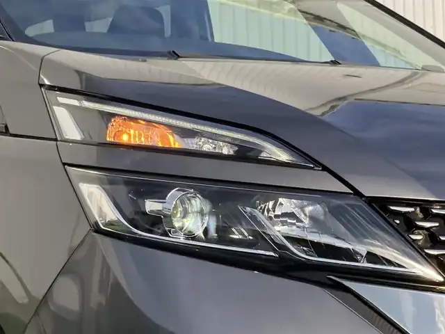 日産 セレナ オーテック セーフティパッケージ 香川県 2019(平31)年 7.7万km ダークメタルグレー ワンオーナー/プロパイロット/純正9インチナビ/フリップダウンモニター/両側パワースライドドア/インテリジェントオートスライド/アラウンドビュー/バックカメラ/革巻きステアリング/ステアリングリモコン/LEDヘッドライト/フォグライト/スマートキー/プッシュスタート/BSM/インテリジェントルームミラー