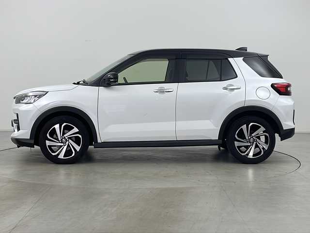 トヨタ ライズ Z 道央・札幌 2020(令2)年 2万km パール ・4WD/・寒冷地仕様/・純正ディスプレイオーディオ&BT&TV&Apple Car Play/・全方位カメラ/・スマートアシスト/・レーダークルーズコントロール/・ブラインドスポットモニター/・前席シートヒーター/・純正エンジンスターター/・社外前後ドライブレコーダー/・クリアランスソナー/・LEDヘッドライト/・LEDフォグランプ/・オートライト/・オートハイビーム/・スマートキー/・スペアキー/・純正17インチAW/・社外AW付スタッドレス積込