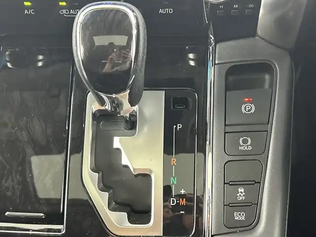 トヨタ アルファード S Cパッケージ 愛知県 2022(令4)年 2.8万km ホワイトパールクリスタルシャイン 禁煙車/純正10インチナビ/（ＤＶＤ/Bluetooth/ＡＭ/ＦＭ/USB）/バックカメラ/Ｗサンルーフ/純正フリップダウンモニター/AC100V電源/トヨタセーフティセンス/・プリクラッシュセーフティ/・レーンディパーチャーアラート/・レーダークルーズコントロール/・オートマチックハイビーム/・ブラインドスポットモニター/コーナーセンサー/デジタルインナーミラー/ドライブレコーダー/ETC/ステアリングヒーター/オットマン/シートヒーター/シートベンチレーション/パワーシート/メモリシート/両側パワースライドドア/パワーバックドア/純正18インチアルミホイール/LEDヘッドライト/フロントフォグランプ/オートライト/純正フロアマット/スマートキー/プッシュスタート/スペアキー有