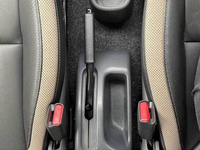 スズキ ジムニー ランドベンチャー 青森県 2016(平28)年 4万km ブルーイッシュブラックパール3 ・4WD/・キーレス/・社外CD/・ライトレベライザー/・フォグ/・ルーフレール/・シートヒーター/・オートライト/・純正16AW