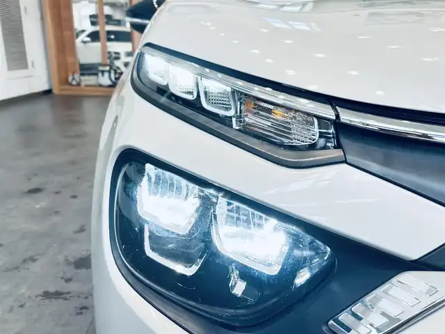 シトロエン Ｃ３ シャイン 大阪府 2021(令3)年 4.2万km サーブル ワンオーナー/純正ナビ/TV/バックカメラ/applecarplay/純正16インチAW/クルコン/クリアランスソナー/ブラインドスポット/ETC/ドラレコ/スマートキー