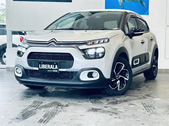 シトロエン Ｃ３ シャイン 大阪府 2021(令3)年 4.2万km サーブル ワンオーナー/純正ナビ/TV/バックカメラ/applecarplay/純正16インチAW/クルコン/クリアランスソナー/ブラインドスポット/ETC/ドラレコ/スマートキー