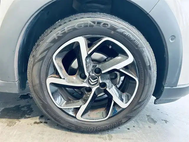 シトロエン Ｃ３ シャイン 大阪府 2021(令3)年 4.2万km サーブル ワンオーナー/純正ナビ/TV/バックカメラ/applecarplay/純正16インチAW/クルコン/クリアランスソナー/ブラインドスポット/ETC/ドラレコ/スマートキー