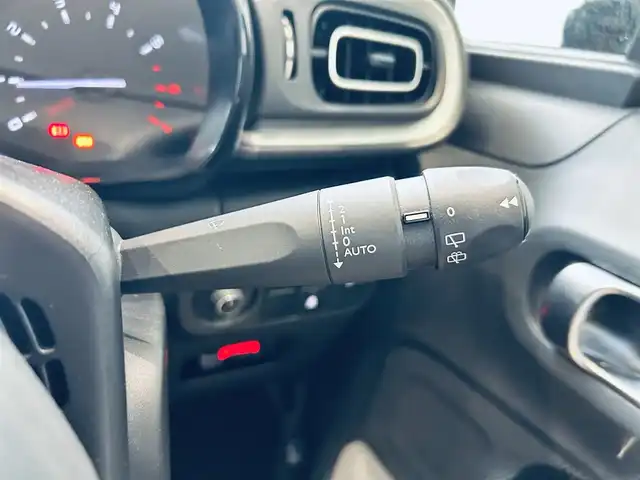 シトロエン Ｃ３ シャイン 大阪府 2021(令3)年 4.2万km サーブル ワンオーナー/純正ナビ/TV/バックカメラ/applecarplay/純正16インチAW/クルコン/クリアランスソナー/ブラインドスポット/ETC/ドラレコ/スマートキー