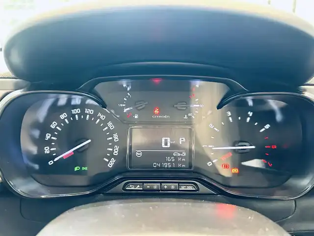 シトロエン Ｃ３ シャイン 大阪府 2021(令3)年 4.2万km サーブル ワンオーナー/純正ナビ/TV/バックカメラ/applecarplay/純正16インチAW/クルコン/クリアランスソナー/ブラインドスポット/ETC/ドラレコ/スマートキー