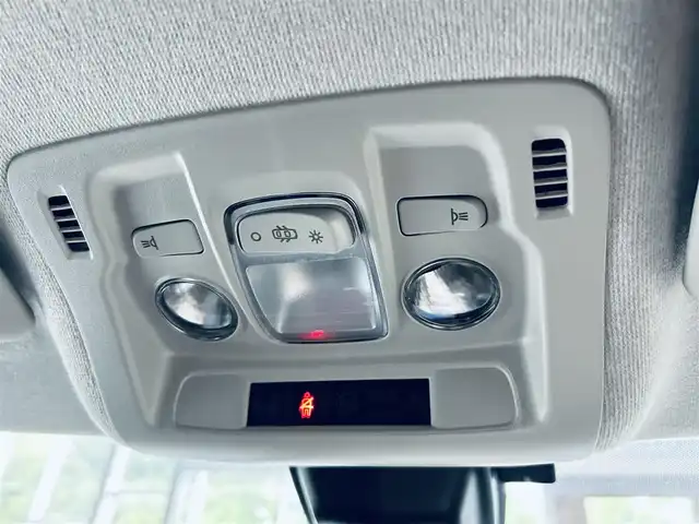 シトロエン Ｃ３ シャイン 大阪府 2021(令3)年 4.2万km サーブル ワンオーナー/純正ナビ/TV/バックカメラ/applecarplay/純正16インチAW/クルコン/クリアランスソナー/ブラインドスポット/ETC/ドラレコ/スマートキー