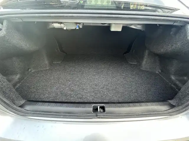 スバル インプレッサ Ｇ４ 1．6i 福島県 2015(平27)年 6.6万km アイスシルバーメタリック 4WD/社外モニター（CD/DVD/FM/AM）/ETC/横滑り防止/ドアバイザー/バックカメラ/フォグランプ/スペアキー１本/取扱説明書