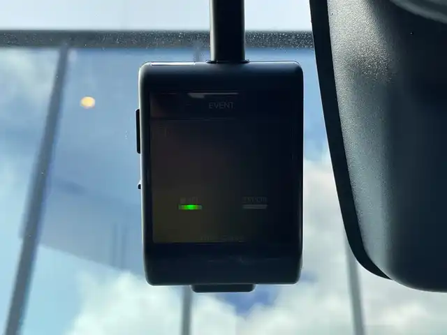 トヨタ パッソ モーダ 千葉県 2018(平30)年 5.4万km ファイアークォーツレッドM 純正7インチナビ/(AM/FM/Bluetooth/フルセグTV)/バックカメラ/衝突被害軽減システム/車線逸脱警報/横滑り防止装置/ETC2.0/前後ドライブレコーダー/アイドリングストップ/LEDヘッドライト/オートライト/ウィンカーミラー/電動格納ミラー/シートリフター/禁煙車/プッシュスタート/スマートキー/フロアマット/ドアバイザー/スペアキー