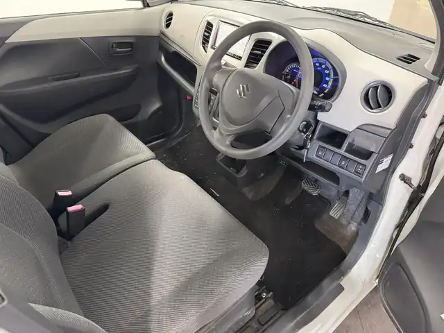 スズキ ワゴンＲ FX 三重県 2014(平26)年 5.8万km パールホワイト ガソリン/FF/インパネCVT/純正 7インチナビ CN-RZ72/（FM/AM/SD/iPod/TV/USB/Bluetooth/MEMORY MUSIC/CD/DVD/HDMI/VTR）/安全/・運転席・助手席エアバッグ/・ヒルホールドコントロール（坂道発進アシスト）/・セキュリティアラームシステム/・衝突安全ボディ/装備/・オートエアコン/・電波式キーレスエントリー/・電動格納式リモコンドアミラー/・アクセサリーソケット（DC12V）/・助手席シートアンダーボックス/・ベンチシート/・左右リヤシートスライド/・リヤワイパー/・純正ホイールキャップ＆14インチスチールホイール/・リモコンキーx1、スペアメカキーx1/など