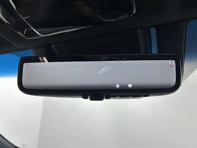 トヨタ ハリアー ハイブリッド G 佐賀県 2020(令2)年 5.5万km ホワイトパールクリスタルシャイン ワンオーナー/純正8インチディスプレイオーディオ/フルセグ/Bluetooth/バックカメラ/ビルトインETC/前方・後方ドライブレコーダー/衝突被害軽減システム/デジタルインナーミラー/ブラインドスポットモニター/レーダークルーズコントロール/レーンキープアシスト/ロードサインアシスト/パーキングサポートブレーキ/電子パーキングブレーキ/オートブレーキホールド/運転席パワーシート/電動リアゲート/ハーフレザーシート/ISOFIX/純正フロアマット/純正18インチアルミホイール