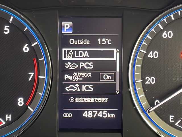 トヨタ ハリアー プレミアム 茨城県 2018(平30)年 4.9万km ホワイトパールクリスタルシャイン 純正９型ナビ　バックモニター　フルセグＴＶ　衝突軽減ブレーキ　ＬＥＤライト　電動リアゲート　ＥＴＣ　追従クルコン　パワーシート　クリアランスソナー　横滑り防止装置　純正アルミ　ドライブレコーダー