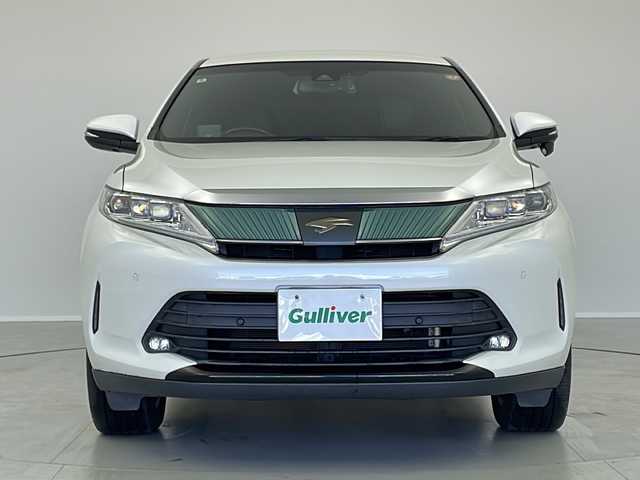 トヨタ ハリアー プレミアム 茨城県 2018(平30)年 4.9万km ホワイトパールクリスタルシャイン 純正９型ナビ　バックモニター　フルセグＴＶ　衝突軽減ブレーキ　ＬＥＤライト　電動リアゲート　ＥＴＣ　追従クルコン　パワーシート　クリアランスソナー　横滑り防止装置　純正アルミ　ドライブレコーダー