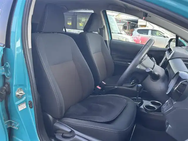 トヨタ アクア G 東京都 2020(令2)年 1万km クリアエメラルドパールクリスタルシャイン 純正ナビ（NSCN-W68）/・Bluetooth/TV/CD/DVD/SD/ドライブレコーダー（DC-DR652）/クルーズコントロース/レーンアシスト/横滑り防止装置/盗難防止装置/衝突被害軽減システム/オートライト/オートハイビーム/コーナーセンサー/全周囲カメラ/オプションカラー（クリアエメラルドパールクリスタルシャイン）/電動格納ミラー/取扱説明書