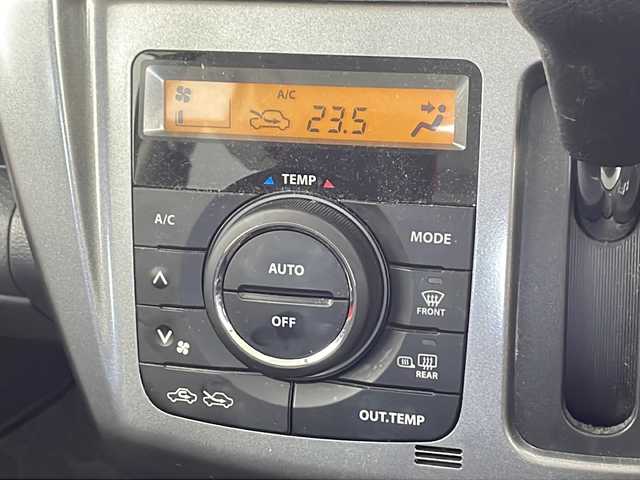 スズキ ハスラー Jスタイル 千葉県 2015(平27)年 6万km フェニックスレッドパール/ホワイト2トーンルーフ 衝突軽減装置/社外ナビ（AVIC-ZH0099）/フルセグテレビ/Bluetooth/CD・DVD/ETC/純正マット/純正バイザー/シートヒーター（運転席・助手席）/フォグランプ/アイドリングストップ