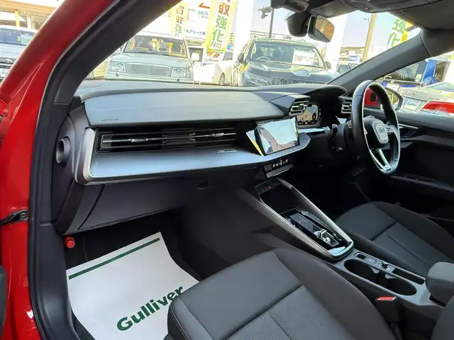 アウディ アウディ Ａ３ SB 30TFSI 香川県 2021(令3)年 3.7万km 赤 メーカーナビ/フルセグ/Bluetooth/アップルカープレイ/バックカメラ/バーチャルコクピット/アウディプレセンス/レーダークルーズ/レーンキープ/サイドアシスト/LEDヘッドライト/スマートキー/純正前後ドライブレコーダー/ビルトインETC2.0