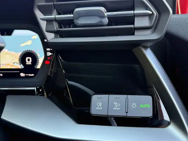 アウディ アウディ Ａ３ SB 30TFSI 香川県 2021(令3)年 3.7万km 赤 メーカーナビ/フルセグ/Bluetooth/アップルカープレイ/バックカメラ/バーチャルコクピット/アウディプレセンス/レーダークルーズ/レーンキープ/サイドアシスト/LEDヘッドライト/スマートキー/純正前後ドライブレコーダー/ビルトインETC2.0