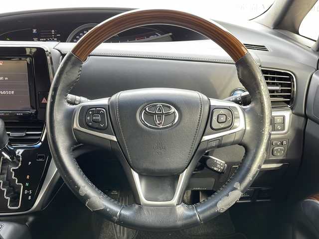 トヨタ エスティマ ハイブリッド アエラス プレミアム G 岩手県 2016(平28)年 6.8万km シルバーM /4WD//純正9インチメモリナビ//AM/FM/CD/DVD/SD/BT/フルセグTV//バックカメラ/サイドカメラ//ビルトインETC//純正ドライブレコーダー//両側パワースライドドア//茶ハーフレザーシート//前席シートヒーター//運転席パワーシート//二列目オットマン//PCS/LDA/クリソナ/先行車発進お知らせ//パワーバックドア//クルーズコントロール//AC100V/12V120W//プッシュスタート//木目調+革巻きステアリング//木目調+革巻きシフト//ステアリングスイッチ//オートLEDライト//オートハイビーム//防眩ミラー//オートリトラクタブルウィンカーミラー//フロアマット/純正ドアバイザー//スペアキー有//取扱説明書/保証書/ナビ取説//記録簿H28-R4 R7-R7