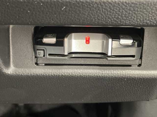 スズキ ワゴンＲ HYBRID FX 沖縄県 2018(平30)年 6.8万km ブルーイッシュブラックパール3 禁煙車　/純正オーディオ　/(CD　AUX AM　FX)/横滑り防止装置　/盗難防止装置装置　/前後ドライブレコーダー　/ＥＴＣ　/シートヒーター　/オートエアコン　/ベンチシート　/アイドリングストップ　/社外フロアマット　/ＡＢＳ/パワーステアリング/パワーウィンドウ