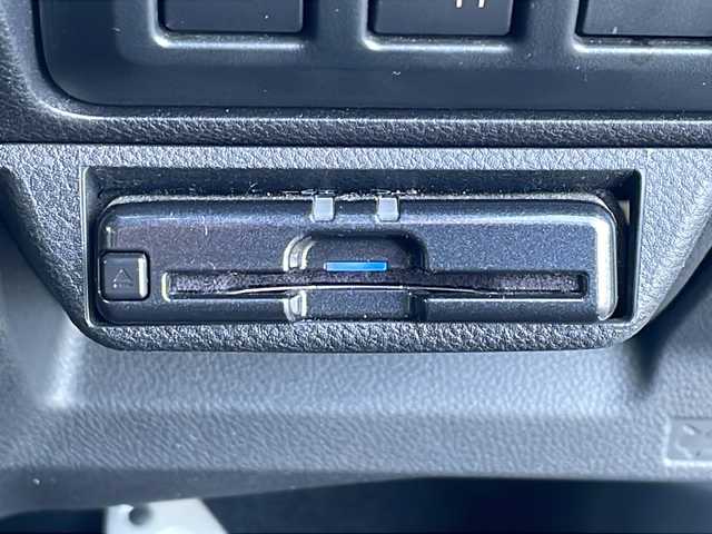 スバル フォレスター ハイブリッド アドバンス 徳島県 2020(令2)年 6.8万km クリスタルホワイトP 社外メモリナビ/（CD/USB/BT/フルセグ/ラジオ）/バックカメラ/追従式クルーズコントロール/ブラインドスポットモニター/パドルシフト/アイサイト/純正18インチAW/自動パーキングブレーキ/純正ドアバイザー/ステアリングヒーター/前席シートヒーター/前席パワーシート/ドライブレコーダー