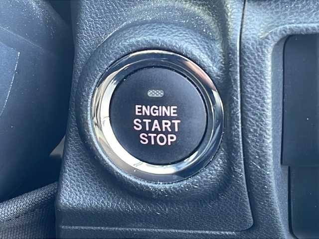 スバル フォレスター ハイブリッド アドバンス 徳島県 2020(令2)年 6.8万km クリスタルホワイトP 社外メモリナビ/（CD/USB/BT/フルセグ/ラジオ）/バックカメラ/追従式クルーズコントロール/ブラインドスポットモニター/パドルシフト/アイサイト/純正18インチAW/自動パーキングブレーキ/純正ドアバイザー/ステアリングヒーター/前席シートヒーター/前席パワーシート/ドライブレコーダー