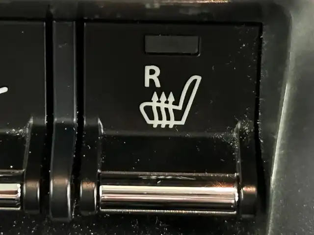 スズキ ハスラー タフワイルド 道央・札幌 2019(平31)年 7.5万km アクティブイエロー/ブラック 2トーン ・４WD/・純正ディーラーオプションナビ/　CD／DVD／Bluetooth／フルセグ/・デュアルカメラブレーキサポート/・レーンキープアシスト/・アイドリングストップ/・横滑り防止装置/・ヒルディセントコントロール/・グリップコントロール/・オートライト/・ハーフレザーシート/・前席シートヒーター/・社外AW14インチ/・LEDヘッドライト/・フォグライト/・電動格納ウィンカーミラー/・スマートキー/・プッシュスタート/・純正フロアマット/・取扱説明書/・保証書