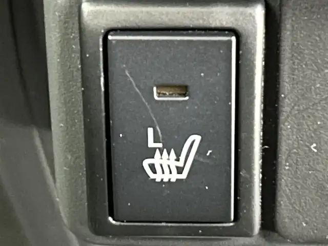 スズキ ハスラー タフワイルド 道央・札幌 2019(平31)年 7.5万km アクティブイエロー/ブラック 2トーン ・４WD/・純正ディーラーオプションナビ/　CD／DVD／Bluetooth／フルセグ/・デュアルカメラブレーキサポート/・レーンキープアシスト/・アイドリングストップ/・横滑り防止装置/・ヒルディセントコントロール/・グリップコントロール/・オートライト/・ハーフレザーシート/・前席シートヒーター/・社外AW14インチ/・LEDヘッドライト/・フォグライト/・電動格納ウィンカーミラー/・スマートキー/・プッシュスタート/・純正フロアマット/・取扱説明書/・保証書