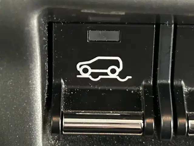 スズキ ハスラー タフワイルド 道央・札幌 2019(平31)年 7.5万km アクティブイエロー/ブラック 2トーン ・４WD/・純正ディーラーオプションナビ/　CD／DVD／Bluetooth／フルセグ/・デュアルカメラブレーキサポート/・レーンキープアシスト/・アイドリングストップ/・横滑り防止装置/・ヒルディセントコントロール/・グリップコントロール/・オートライト/・ハーフレザーシート/・前席シートヒーター/・社外AW14インチ/・LEDヘッドライト/・フォグライト/・電動格納ウィンカーミラー/・スマートキー/・プッシュスタート/・純正フロアマット/・取扱説明書/・保証書