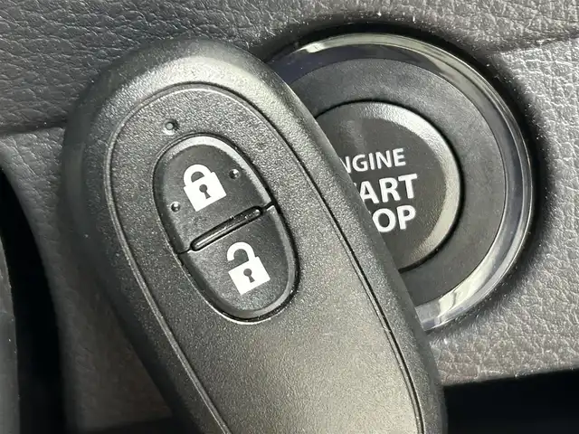 スズキ ハスラー タフワイルド 道央・札幌 2019(平31)年 7.5万km アクティブイエロー/ブラック 2トーン ・４WD/・純正ディーラーオプションナビ/　CD／DVD／Bluetooth／フルセグ/・デュアルカメラブレーキサポート/・レーンキープアシスト/・アイドリングストップ/・横滑り防止装置/・ヒルディセントコントロール/・グリップコントロール/・オートライト/・ハーフレザーシート/・前席シートヒーター/・社外AW14インチ/・LEDヘッドライト/・フォグライト/・電動格納ウィンカーミラー/・スマートキー/・プッシュスタート/・純正フロアマット/・取扱説明書/・保証書