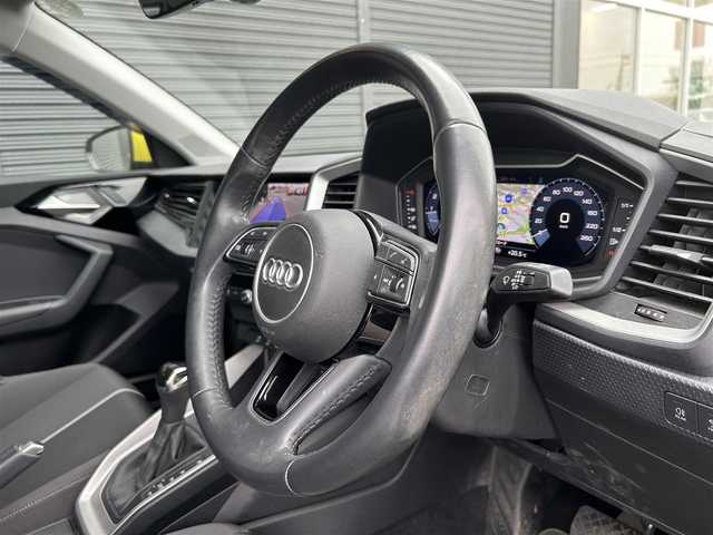 アウディ Ａ１ SB 35TFSI アドバンスド 茨城県 2020(令2)年 2万km 黄 アシスタンスＰ　/ＡＣＣ　/レーンアシスト　/ハイビームアシスト　/コンビニエンスＰ　/シートヒーター　/アドバンストキー　/Ｂカメラ　/パーキングシステム　/バーチャルＣＰ　/ナビ　/１２セグ　/ＣａｒＰｌａｙ　/ＬＥＤ/ETC2.0/禁煙車
