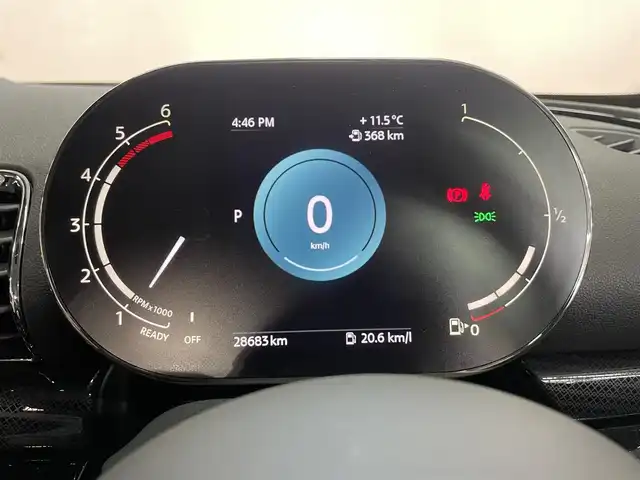 ＭＩＮＩ ＢＭＷ ミニ クラブマン クーパーD クラシックトリム 兵庫県 2023(令5)年 2.9万km 黒Ⅱ 純正17インチAW/純正ナビ/バックカメラ/ETC/ユニオンジャックテールランプ/マルチ・ディスプレイ・メーター・パネル/コーナーセンサー/ドライビングアシスト