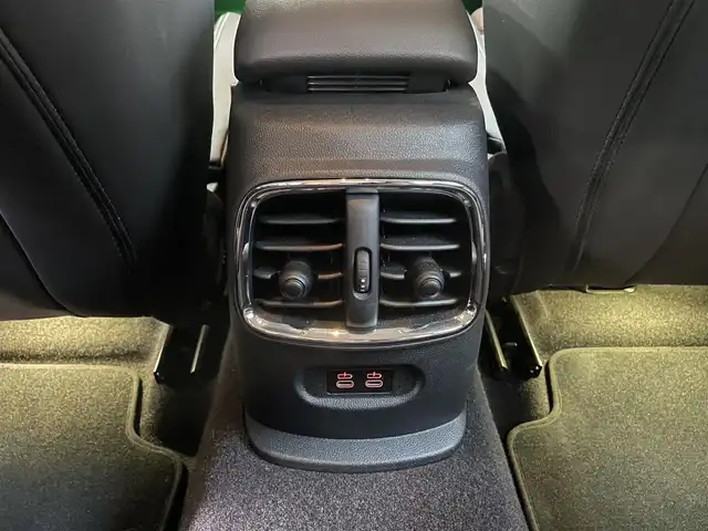 ＭＩＮＩ ＢＭＷ ミニ クラブマン クーパーD クラシックトリム 兵庫県 2023(令5)年 2.9万km 黒Ⅱ 純正17インチAW/純正ナビ/バックカメラ/ETC/ユニオンジャックテールランプ/マルチ・ディスプレイ・メーター・パネル/コーナーセンサー/ドライビングアシスト