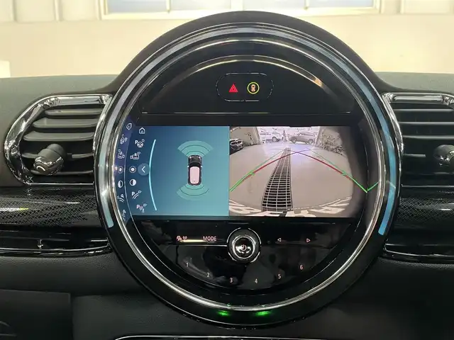 ＭＩＮＩ ＢＭＷ ミニ クラブマン クーパーD クラシックトリム 兵庫県 2023(令5)年 2.9万km 黒Ⅱ 純正17インチAW/純正ナビ/バックカメラ/ETC/ユニオンジャックテールランプ/マルチ・ディスプレイ・メーター・パネル/コーナーセンサー/ドライビングアシスト
