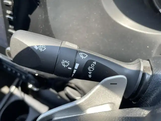 トヨタ ハイラックス Z GRスポーツ 福岡県 2022(令4)年 2.8万km アティチュードブラックマイカ ナビ機能付き純正ディスプレイオーディオ/（AM/FM/USB/BT/HDMI）/全方位＋バック＋サイド＋フロントカメラ/レーダークルーズコントロール/前後コーナーセンサー/プリクラッシュセーフティ/車線逸脱警報/ロードサインアシスト/GR専用フロアマット/GR専用ハーフレザーシート/GR専用サイドステップ/GR専用スポーツバー/純正ベッドライナー/D席パワーシート/純正18インチアルミホイール/サマータイヤ4本車載（265/60/18）/純正前方ドライブレコーダー/ETC/オートライト/LEDヘッドライト/フォグランプ/ダウンヒルアシスト/MT付きAT/ドアバイザー/プッシュスタート/スマートキー/電動格納ミラー/ステアリングスイッチ/DUALオートエアコン/パドルシフト/ISO FIX/W+カーテンエアバッグ/アイドリングストップ